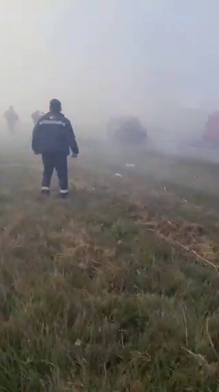 Choque múltiple en Tucumán a causa de la quema de pastizales: diez vehículos involucrados y varios heridos