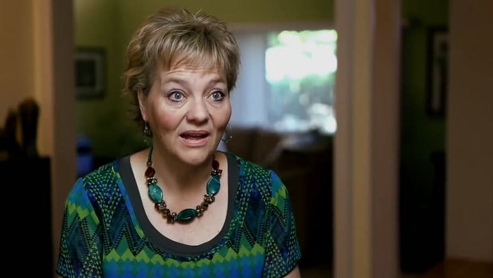 Tráiler oficial de Abducted in plain sight
