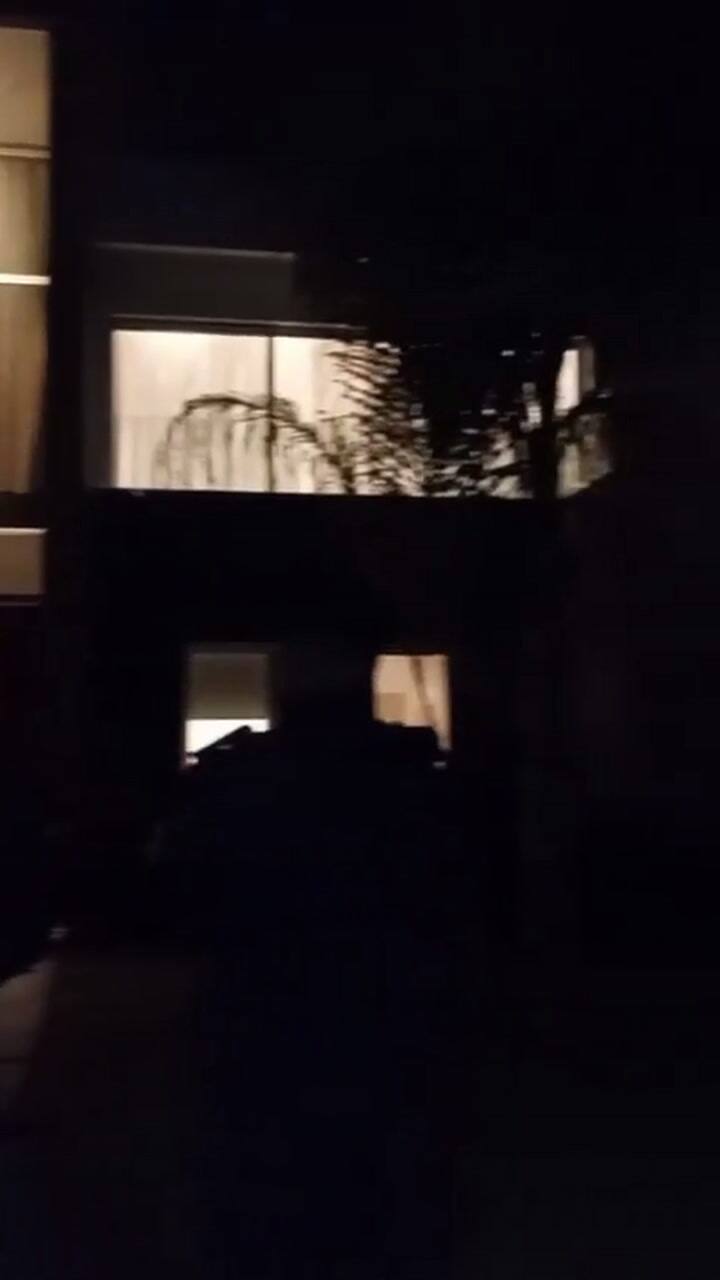 Video: el allanamiento a la vivienda de L-Gante ante una denuncia por amenazas