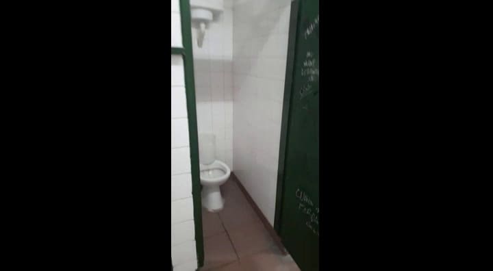 El pésimo estado de la Escuela N°3 de Mariano Moreno