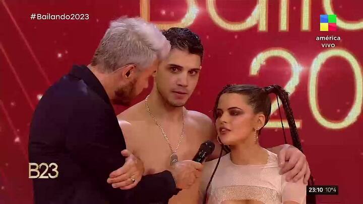 La explicación de Martina Peña, la bailarina del Conejo, sobre el truco fallido