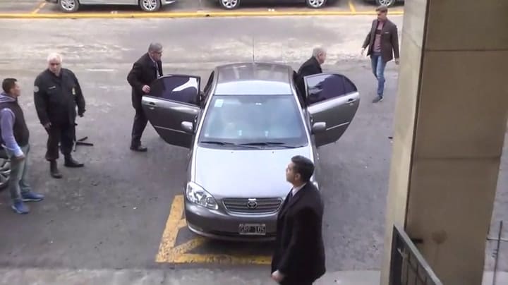 La llegada de Cristina a Comodoro Py - Fuente: C5N