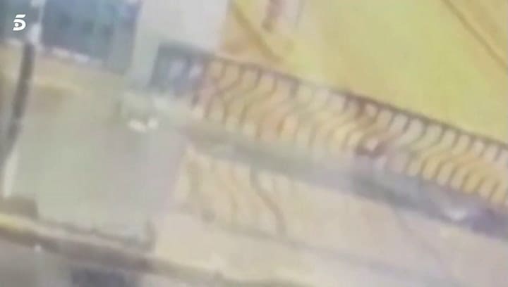 Una pareja muere tras caer desde un puente de Perú mientras se daban un beso - Fuente: Telecinco.es