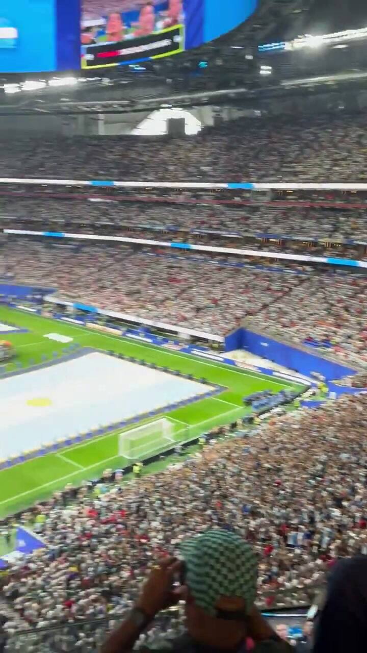 “¡Oh, juremos con gloria morir!”: El himno argentino tapó los silbidos ingleses