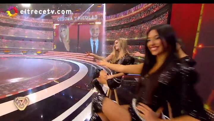 La Academia: Débora Plager fue Elton John y complicó a Tinelli con el inglés - Fuente: eltrece