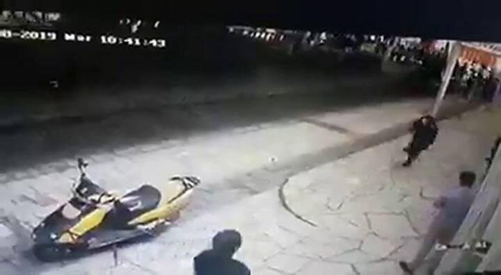 Atan y arrastran a un intendente en México por no cumplir sus promesas - Fuente: Twitter