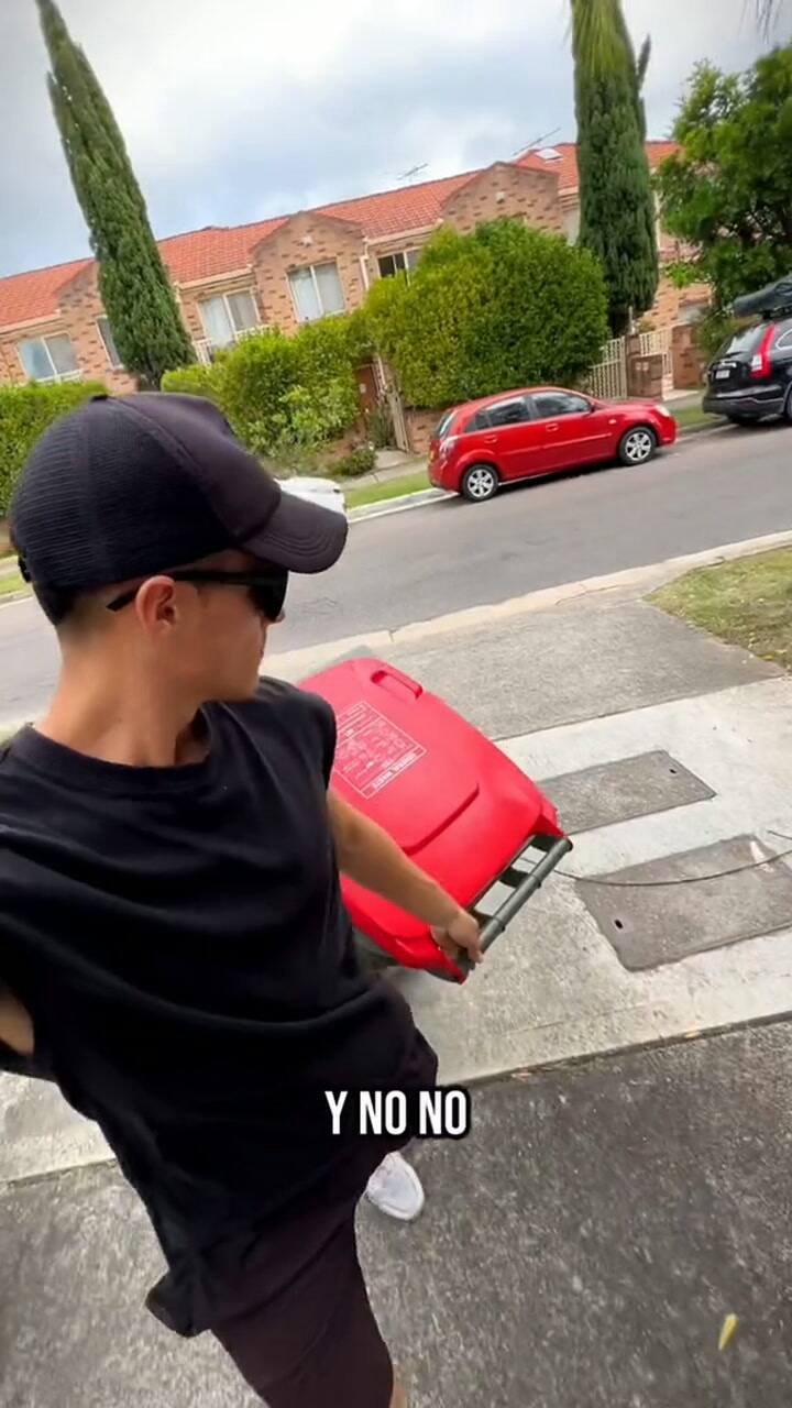 Joaquín, basurero en Australia: “Por una jornada de 8 horas me pagan 128 euros"