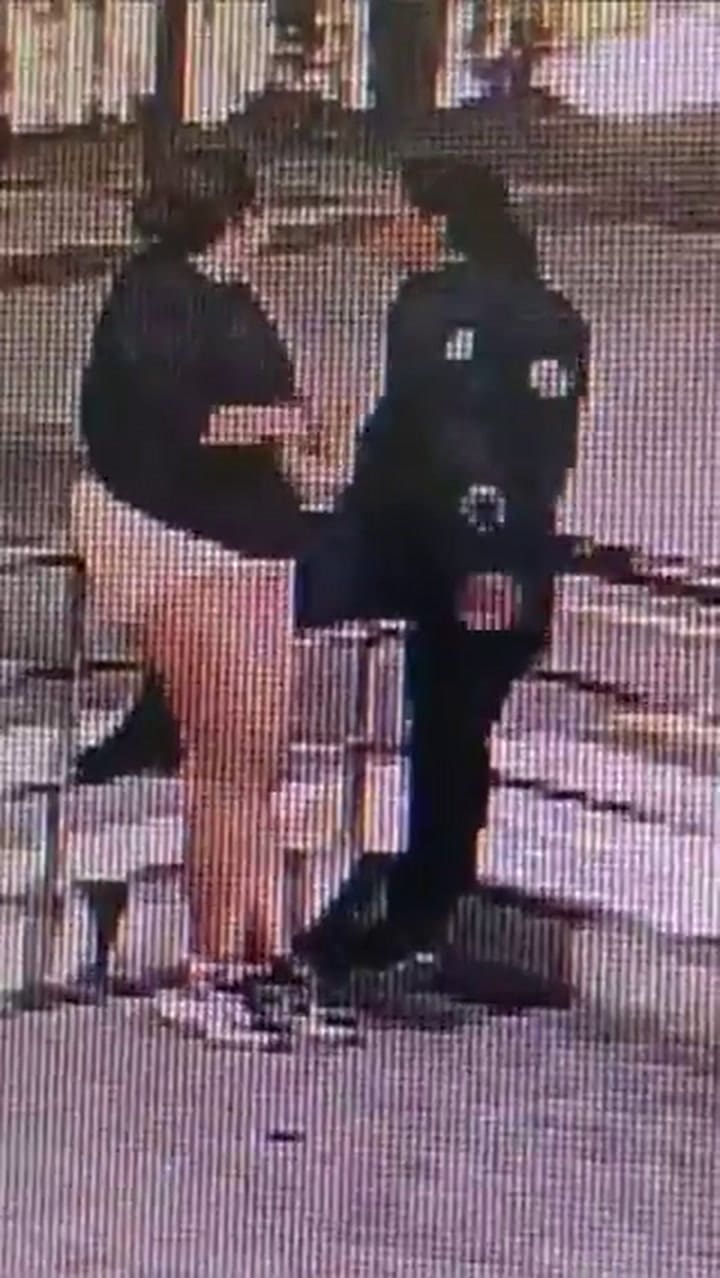 Una policía disparó su arma sin querer e hirió a una mujer de 22 años