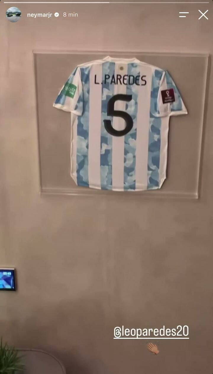 El gesto de Neymar con Paredes