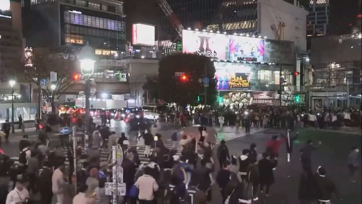 La particular manera de festejar de los hinchas de Japón