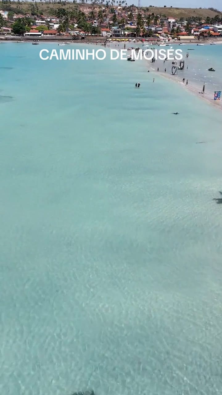 El “Caribe brasileño”: arena blanca y mar transparente, ideal para argentinos