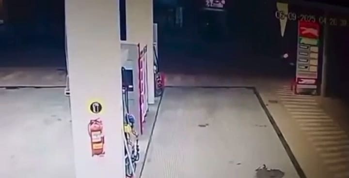 Se estrelló contra el surtidor