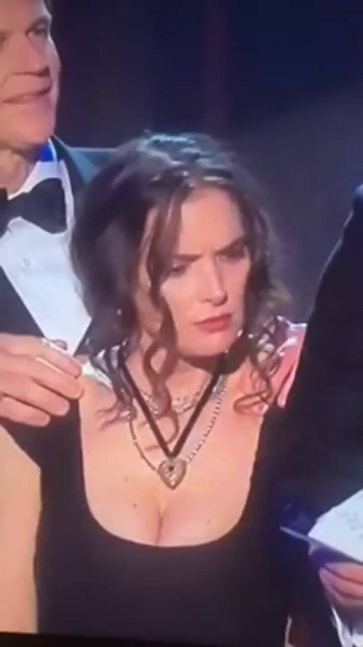 El show de caras de Winona Ryder que es furor en las redes sociales