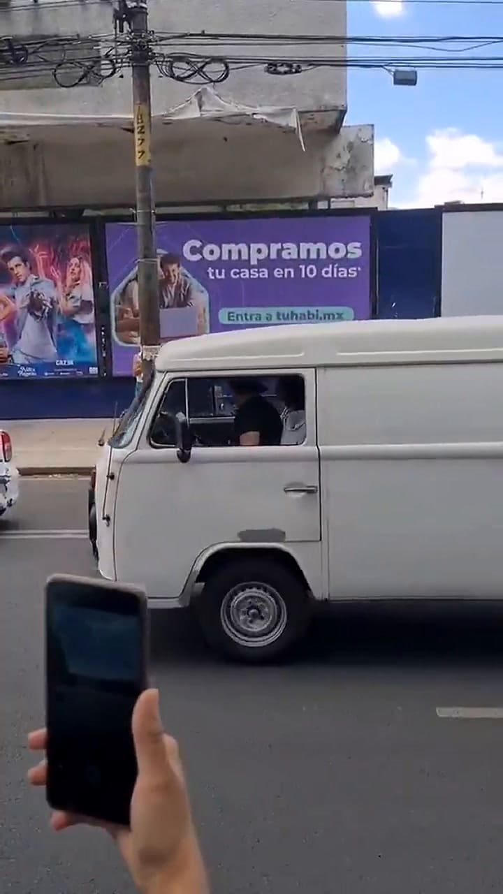 Un alumno criticó la forma de enseñar de su profesor y terminaron a las trompadas