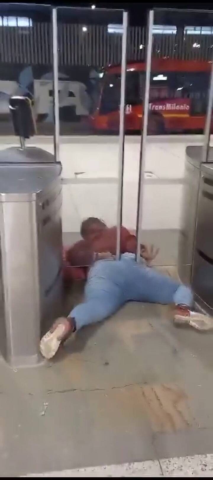 mujer colada en Bogotá