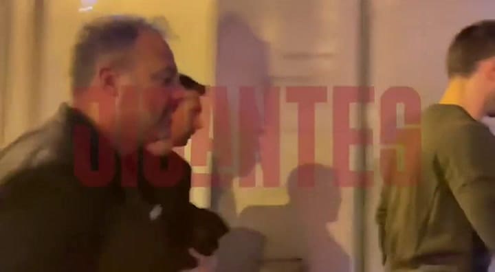 La llegada de Messi a la cena con Alba y Busquets