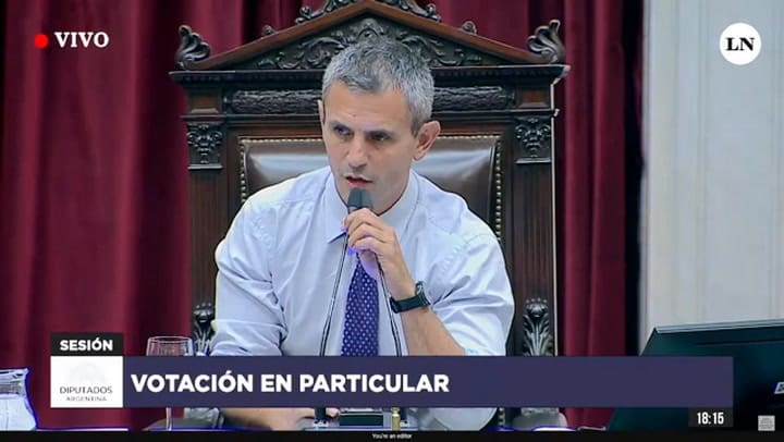 Julio Cobos aclara que vota negativo