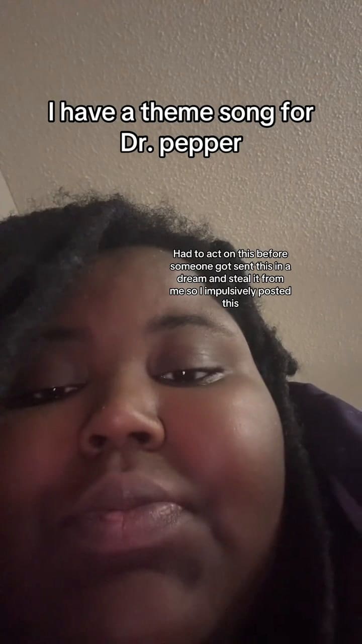 Se vuelve viral con un jingle dedicado a Dr. Pepper