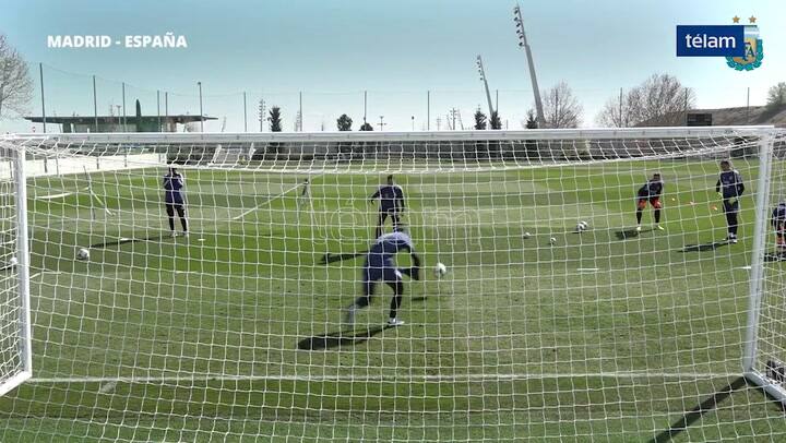 El último entrenamiento de la selección en Madrid antes del partido contra Venezuela - Fuente: Télam
