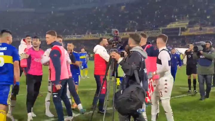 Boca - Unión: el motivo por el que Franco Troyansky mostró la camiseta al convertir el penal de la v