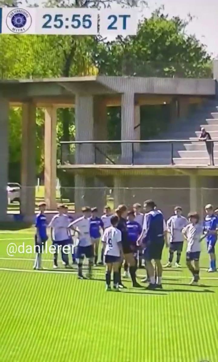 Futbol infantil gif
