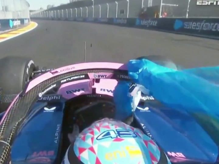 Colapinto con la bandera argentina GP España Gif