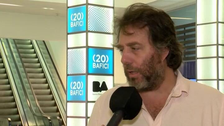 Mariano Llinás presenta “La flor” - Fuente: Télam