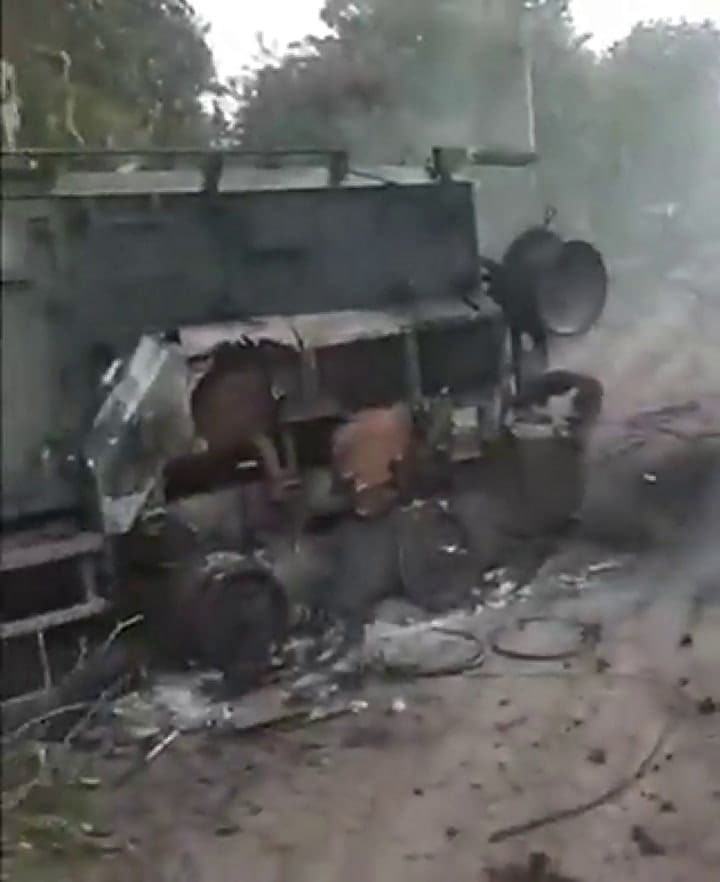 Residentes de Novopetrivka,liberados en Kherson, se reencuentran con las Fuerzas Armadas Ucranianas