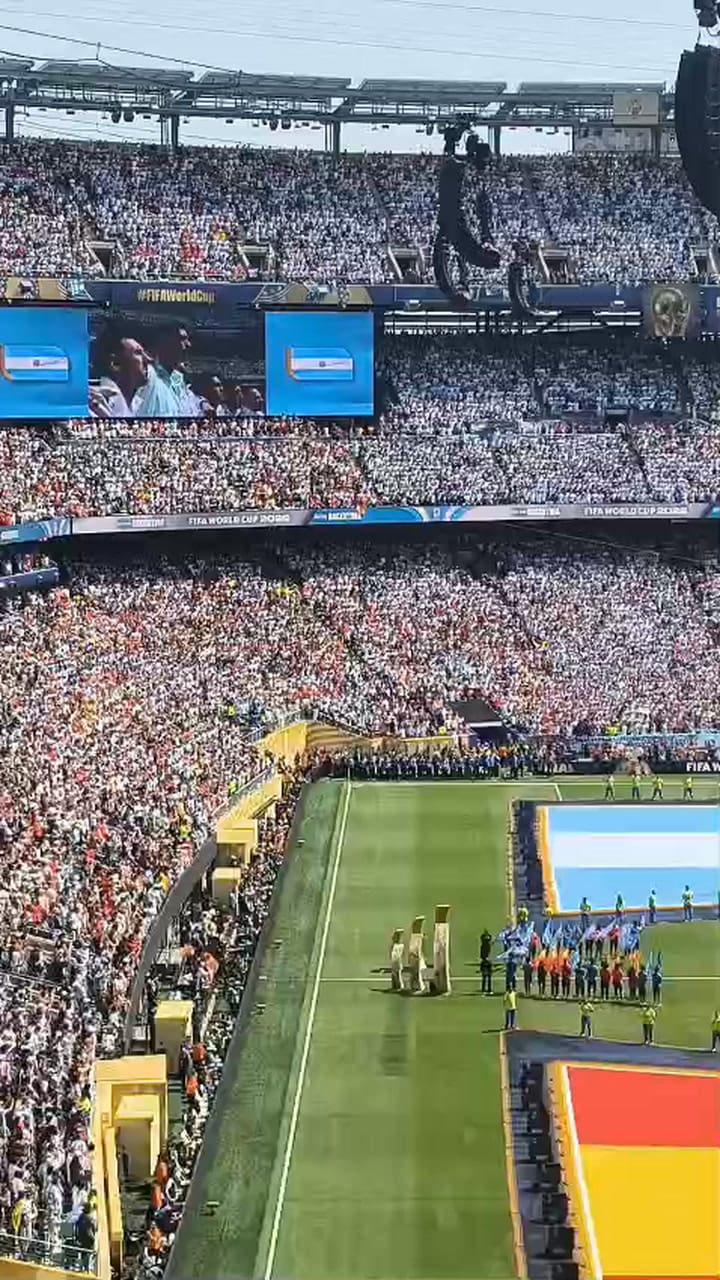 Así vivieron los jugadores de la Argentina el himno nacional antes del partido frente a España