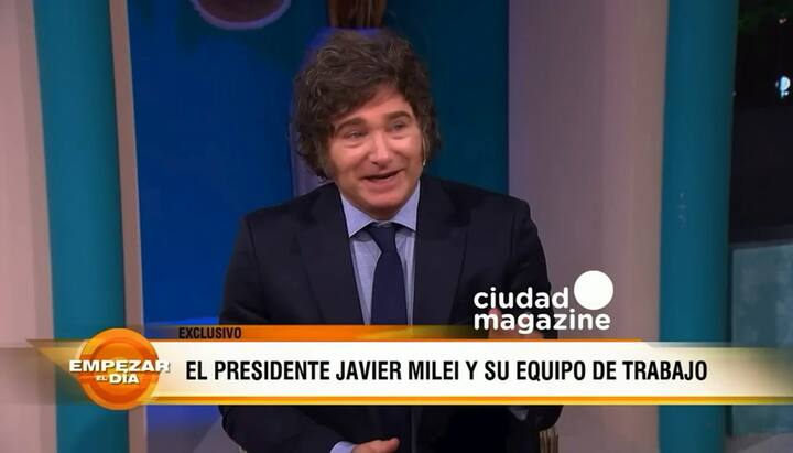 Yuyito presenta a Mario Suli en público