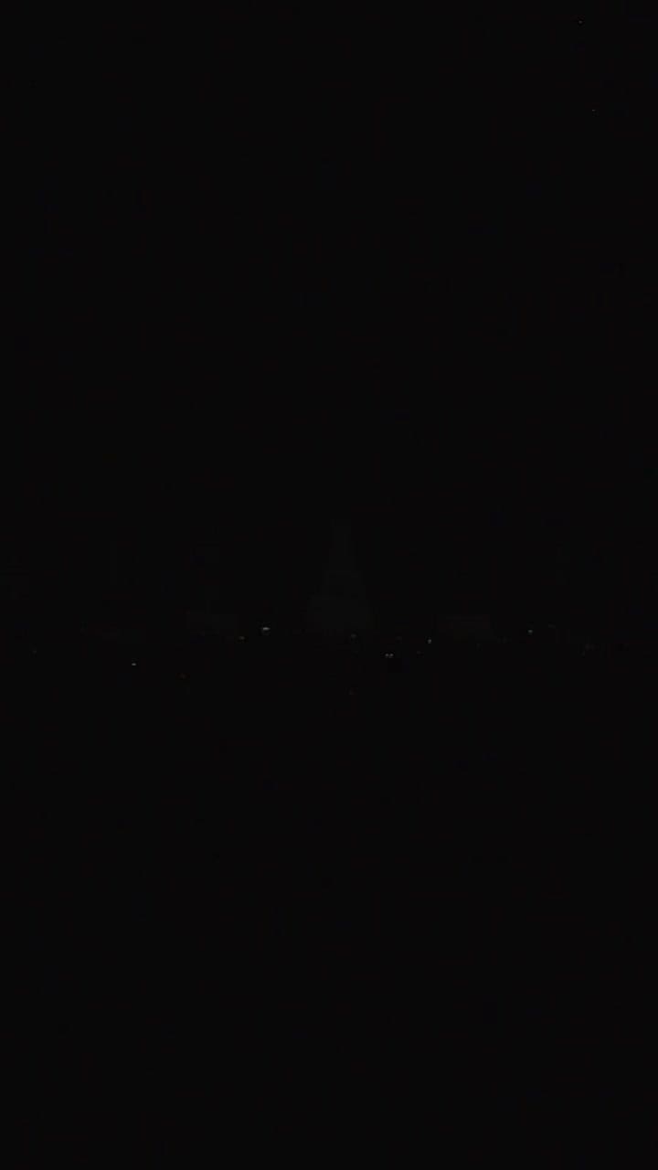 Cazzu confirmó su embarazo en pleno show en el Movistar Arena