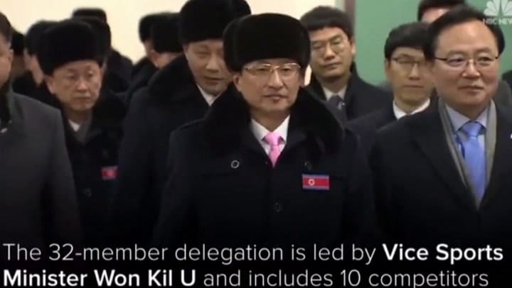 Funcionarios y atletas norcoreanos llegan a Corea del Sur