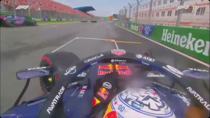 El choque de Verstappen