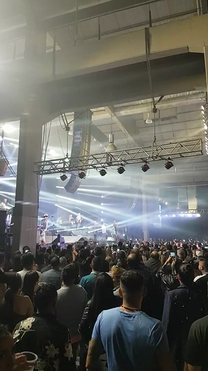 Ulises Bueno protagonizó un contundente descargo sobre el escenario en su show de despedida