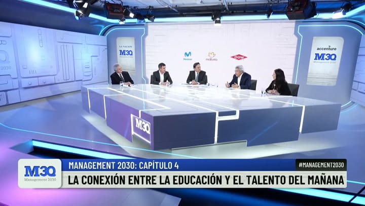 Management 2030. Empresarios, artistas y un robot analizan cómo conectar la educación con el trabajo