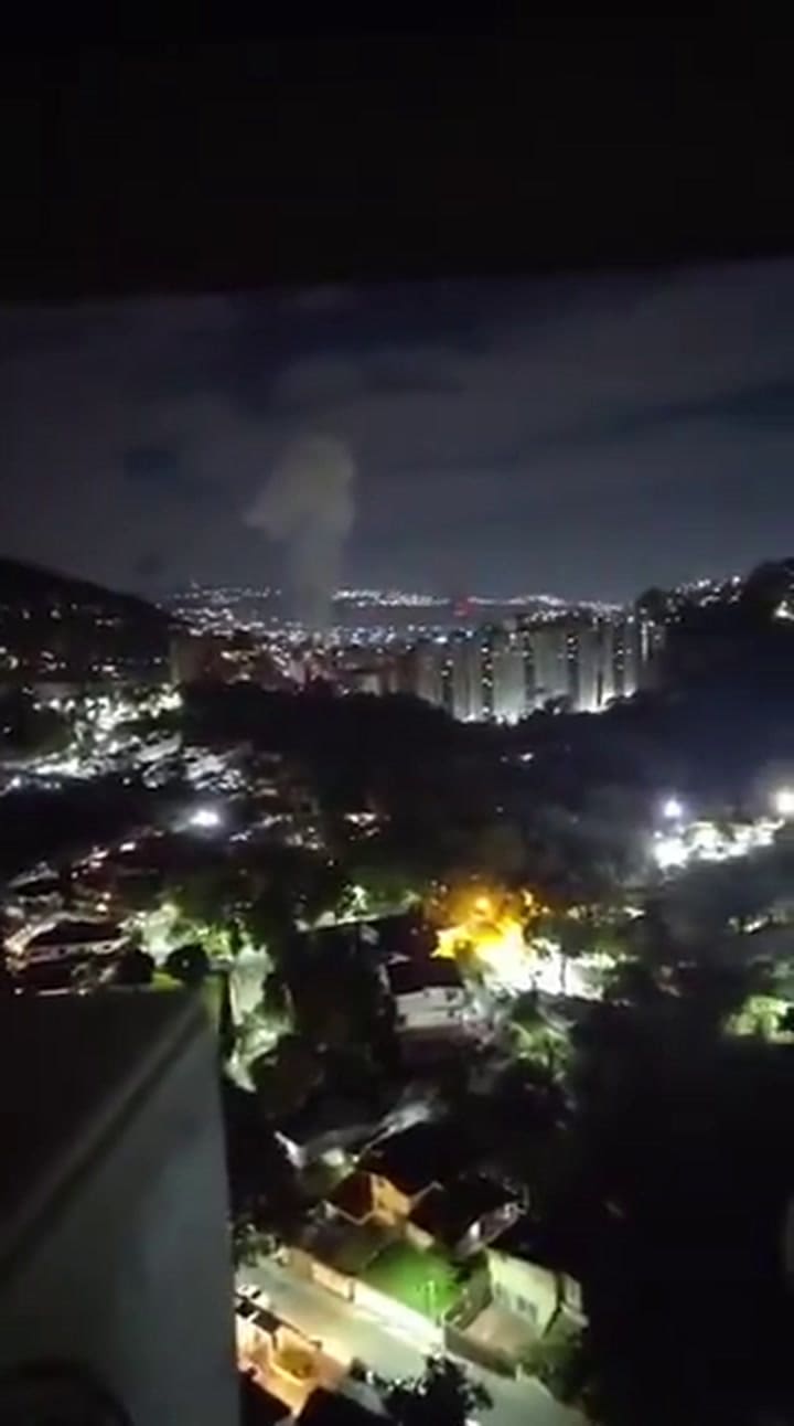 Muchos videos fueron grabados por ciudadanos que se encontraban cerca de los bombardeos