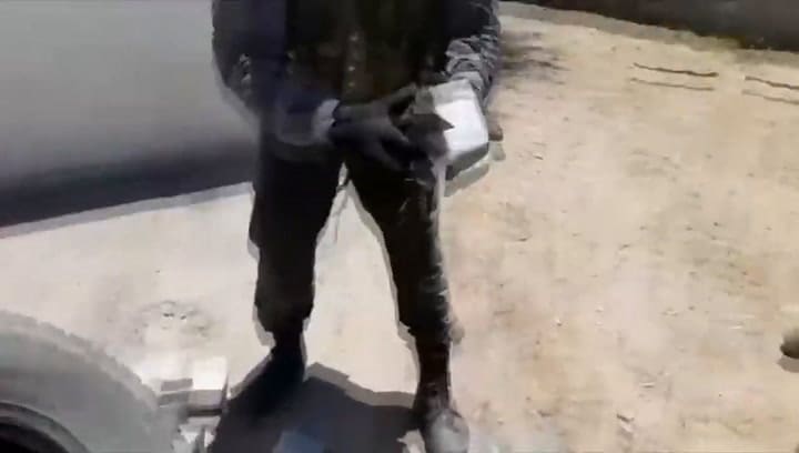 Secuestran 43 kilos de cocaína traficada en llantas, en Salta