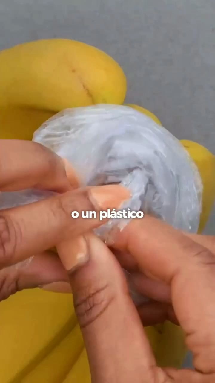 El truco casero para evitar que las bananas se pongan negras tan rápido