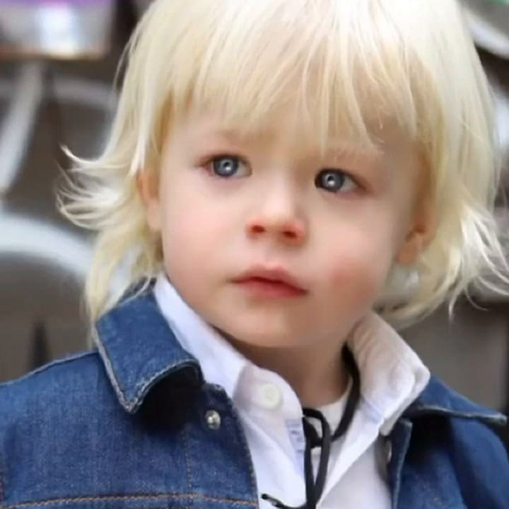 Flavio Mendoza se vistió igual que su hijo Dionisio y fue tendencia