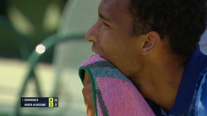 El curioso corte que Auger-Aliassime se hizo en su partido contra Francisco Cerúndolo en Indian Well
