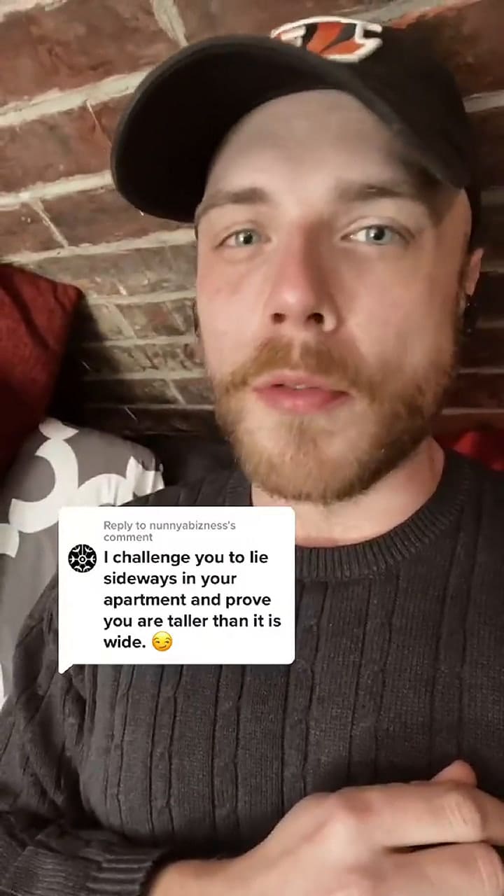 Ron Ervin probó en otro video que su departamento en Nueva York era diminuto
