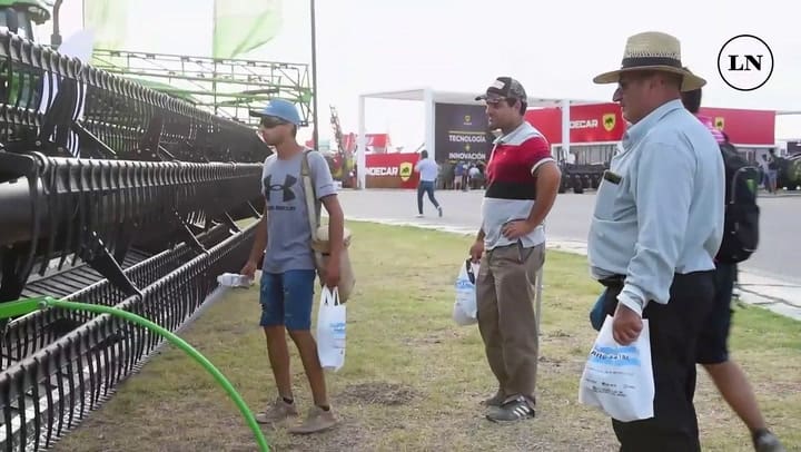 El presidente de Banco Provincia en la expoagro