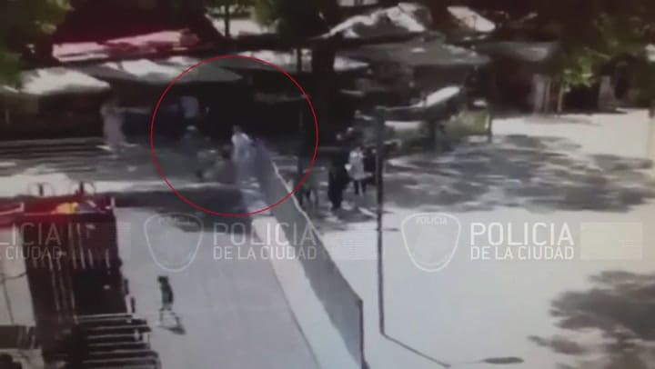 Los sospechosos en Plaza Serrano, horas antes del crimen
