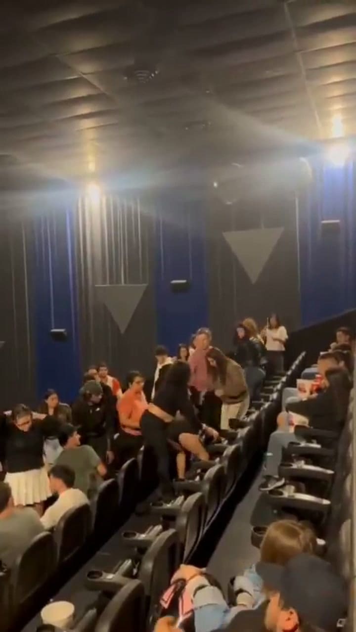 Insólito episodio en un cine de Entre Ríos: pelea, gas pimienta y detenciones