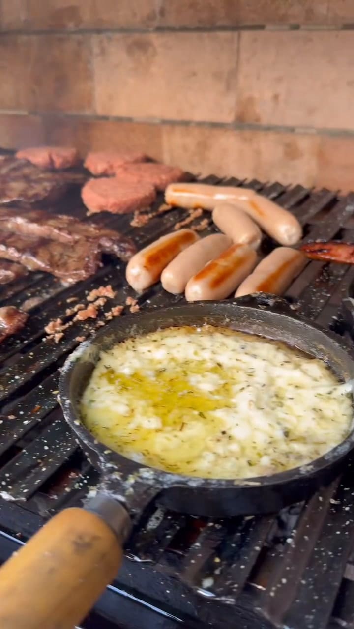 El asado, un detalle infaltable en la vida de Emiliano Martínez