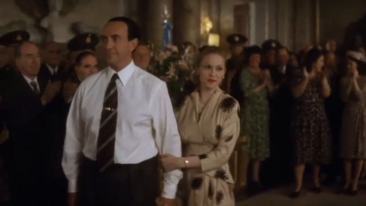 Madonna, Don't Cry For Me Argentina (Evita) - Fuente: YouTube