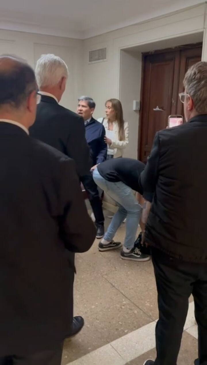 Forcejeos por un despacho en el Senado