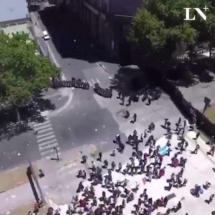 Incidentes y enfrentamientos por la ley previsional