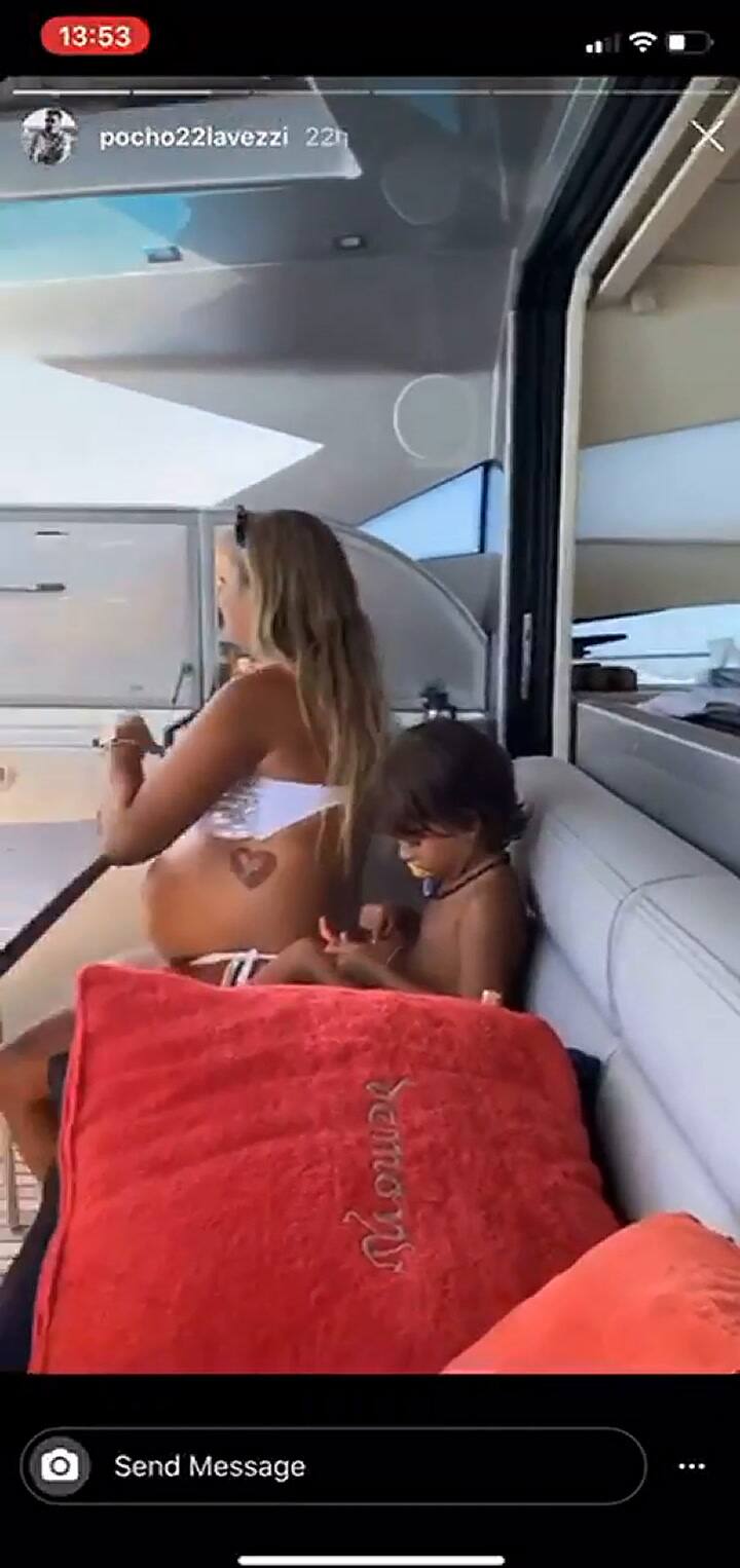 Pocho Lavezzi en un yate con Lamela, Lo Celso y el Tucu Pereyra