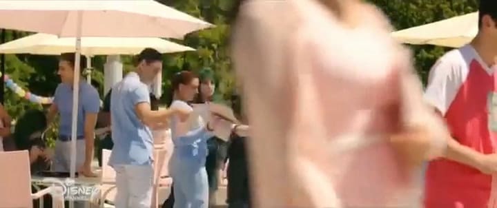 Carla Jeffery como Bree en Zombies 2